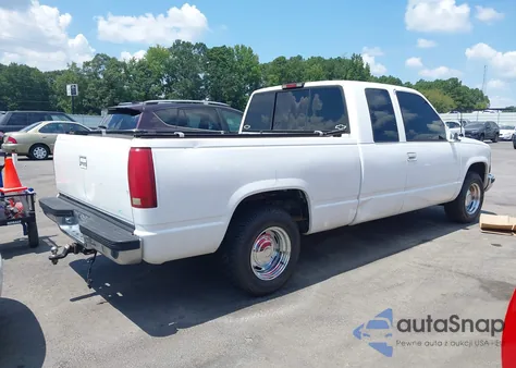 1997 Chevrolet C1500 Fleetside z USA, uszkodzony, nr VIN 1GBEC19R2VE260807